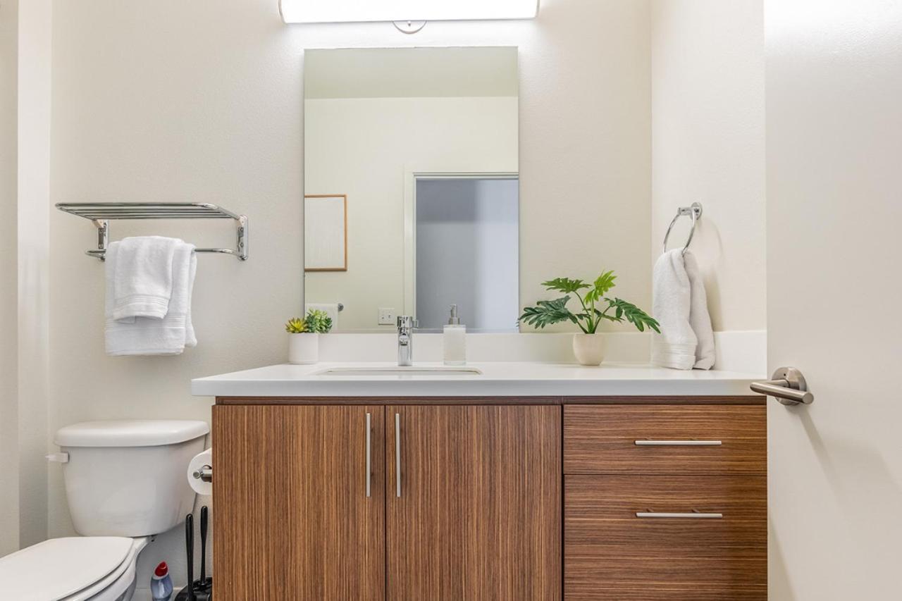 Close Downtown Modern Apartment - Pet Friendly, Wifi, Rooftop Views Σιάτλ Εξωτερικό φωτογραφία